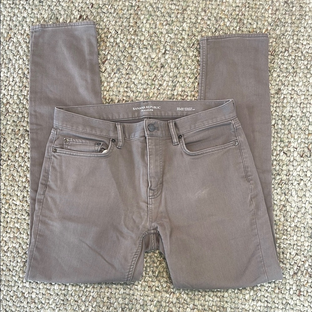 Banana Republic Gray Slim Straight Jeans – Athletic Tapered Fit Size 32